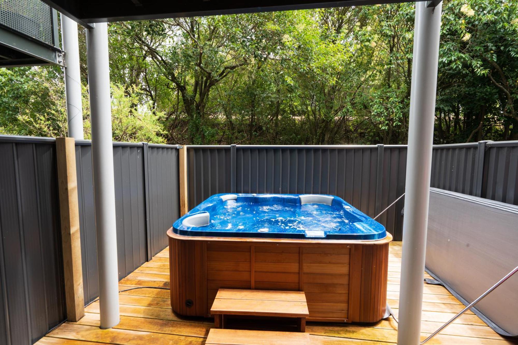 Auckland City Escape Modern Home With Spa Pool Exterior photo